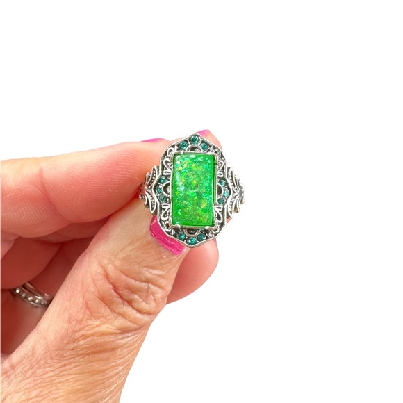 Iridescent Green Fire Opal Solitaire Silver Ring - Picture 4 of 7